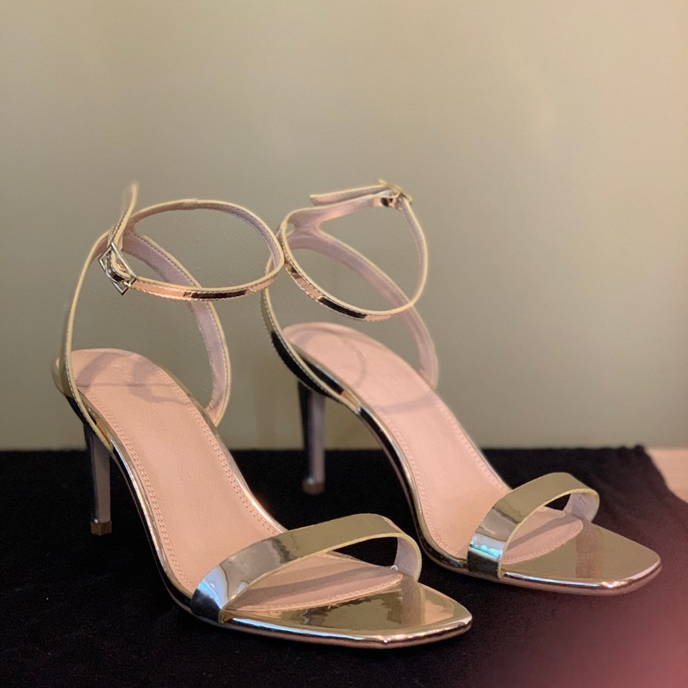Gold strappy sandals - size 9